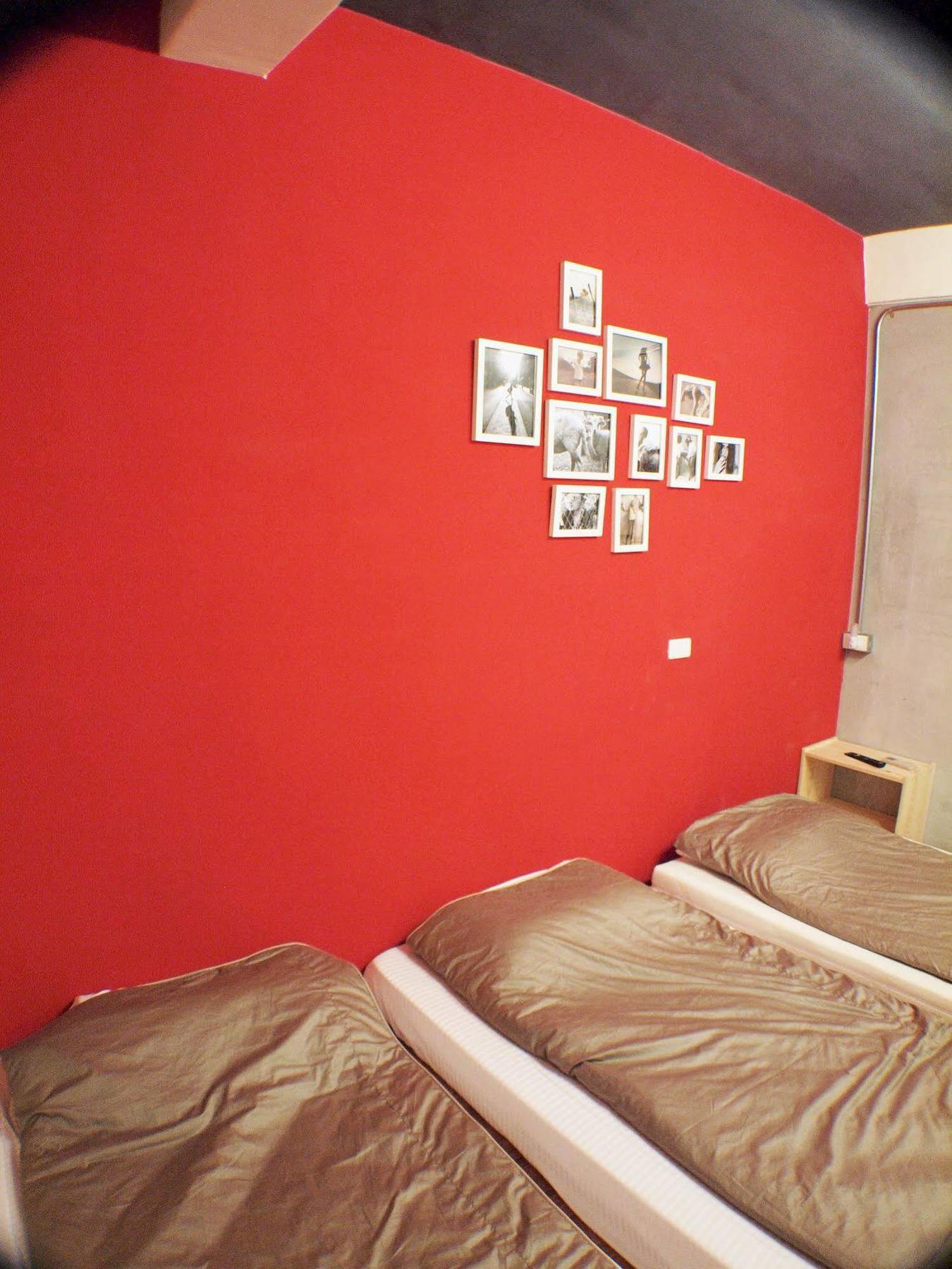 Knock Knock Hostel Kaohsiung Esterno foto